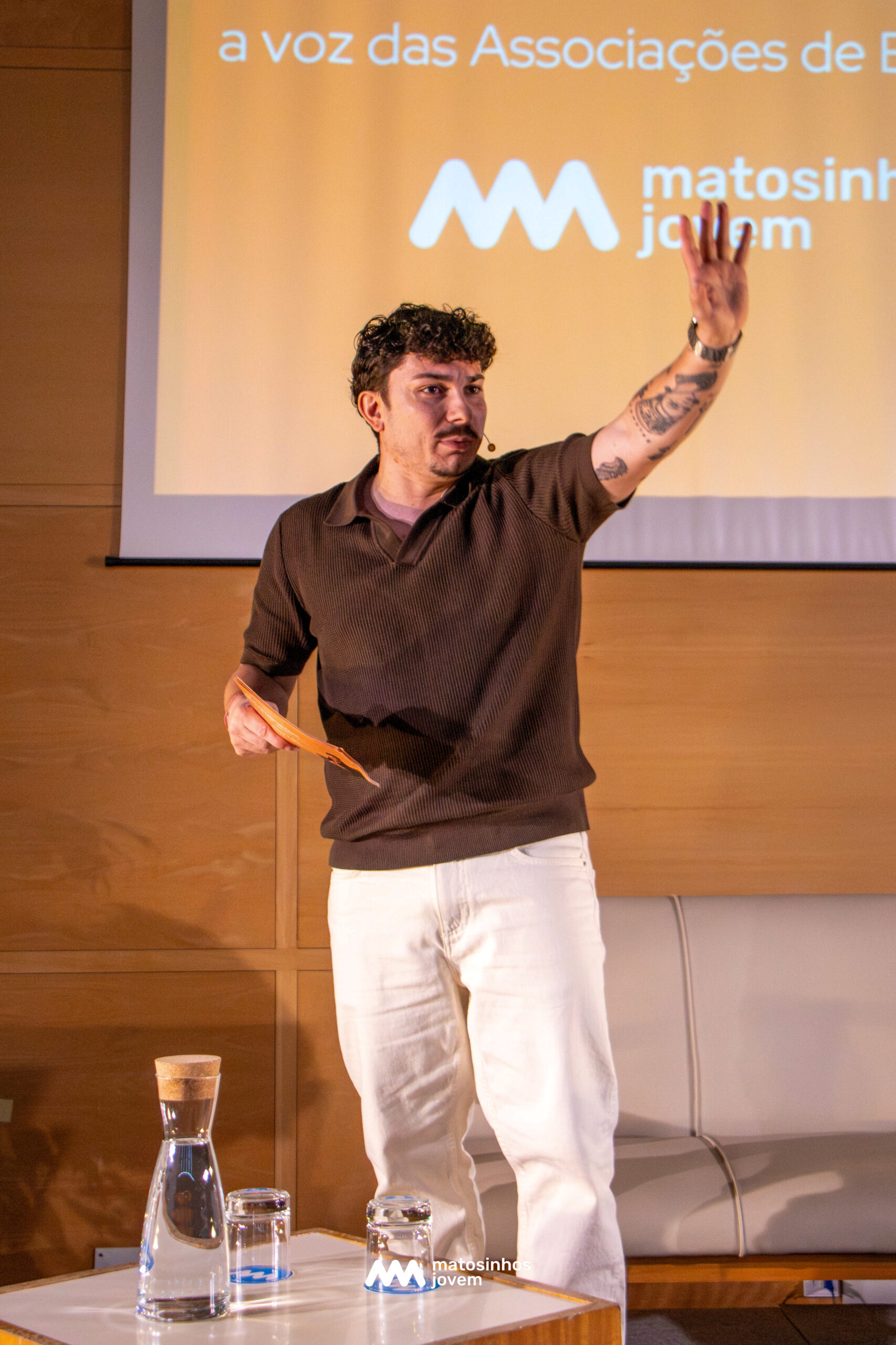 À conversa com… Ricardo “Weezy” Teles e a Voz das AES