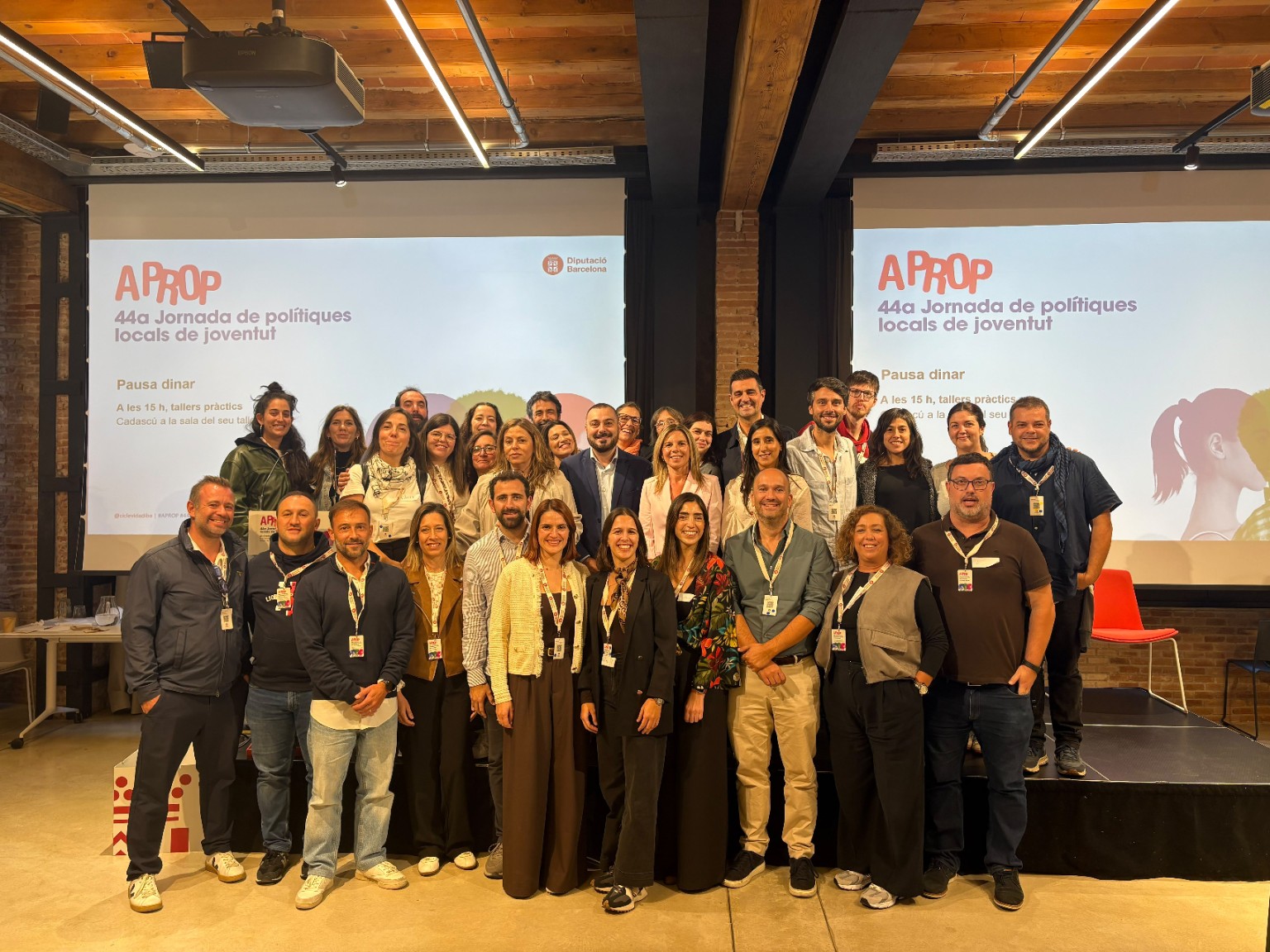 Matosinhos reforça competências em políticas de juventude em Barcelona